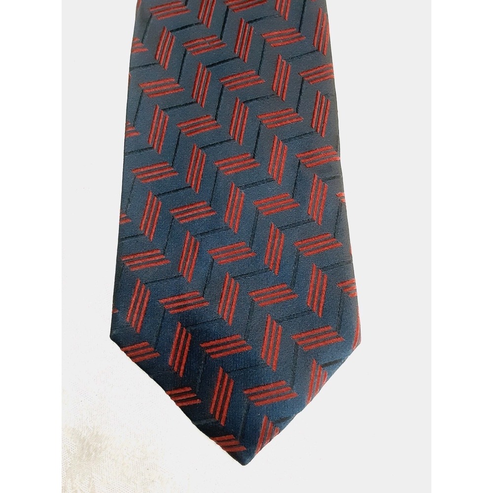 Polo Ralph Lauren Men Neck Tie Silk Blue Red Chevron Herringbone Handmade USA